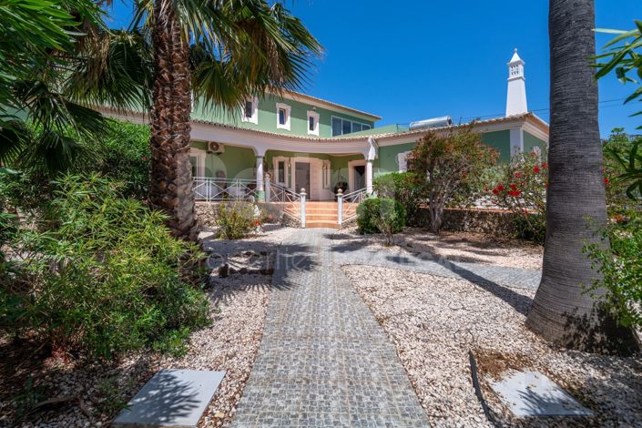 Image No.12-4 Bed Villa for sale