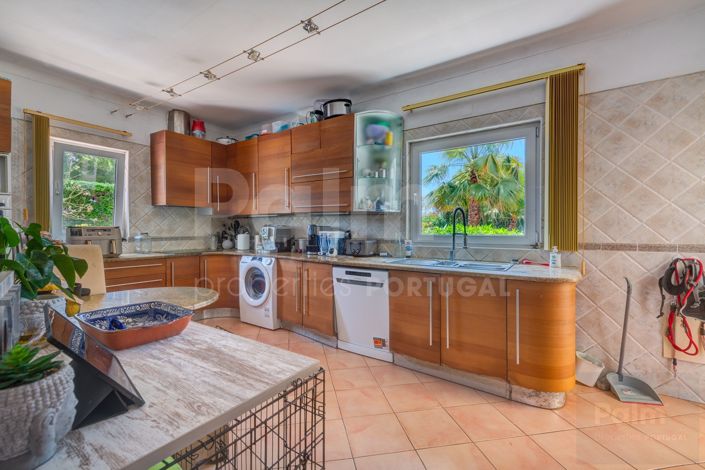 Image No.18-4 Bed Villa for sale