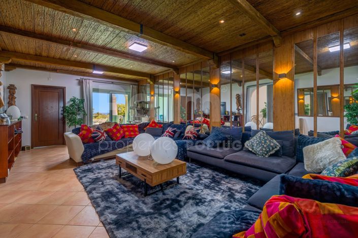 Image No.22-4 Bed Villa for sale