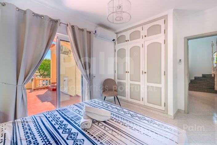 Image No.10-4 Bed Villa for sale