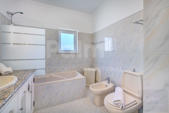 Image No.27-4 Bed Villa for sale