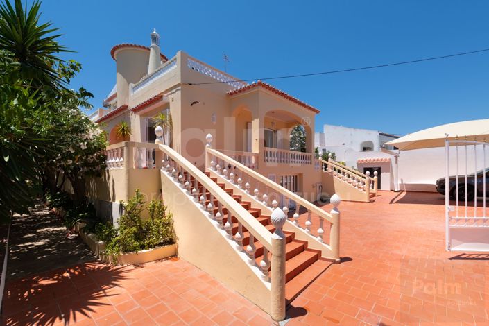 Image No.55-4 Bed Villa for sale