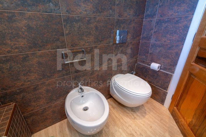 Image No.20-5 Bed Villa for sale