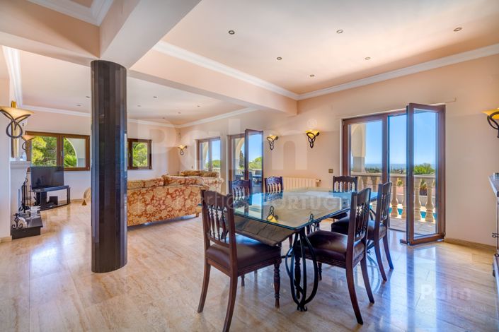 Image No.27-5 Bed Villa for sale