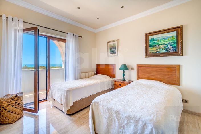 Image No.51-5 Bed Villa for sale