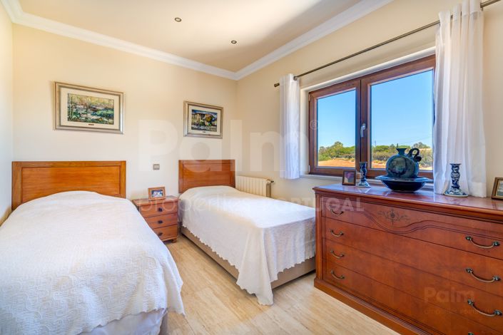 Image No.55-5 Bed Villa for sale