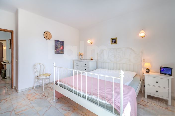 Image No.18-3 Bed Villa for sale