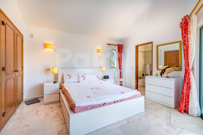 Image No.24-3 Bed Villa for sale