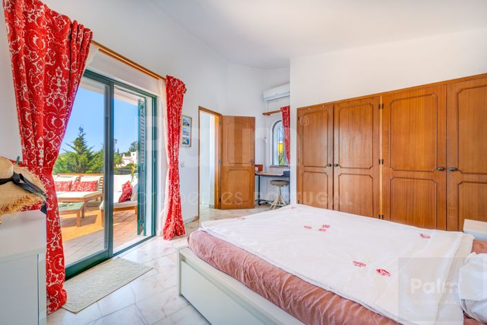 Image No.25-3 Bed Villa for sale