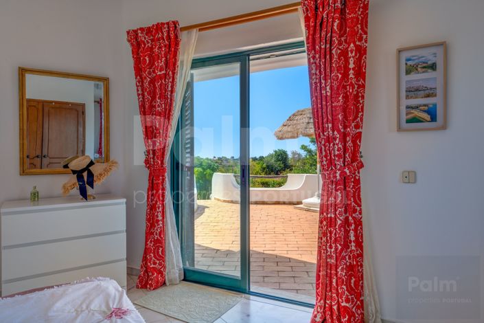 Image No.27-3 Bed Villa for sale