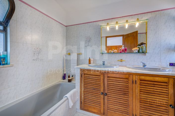 Image No.28-3 Bed Villa for sale