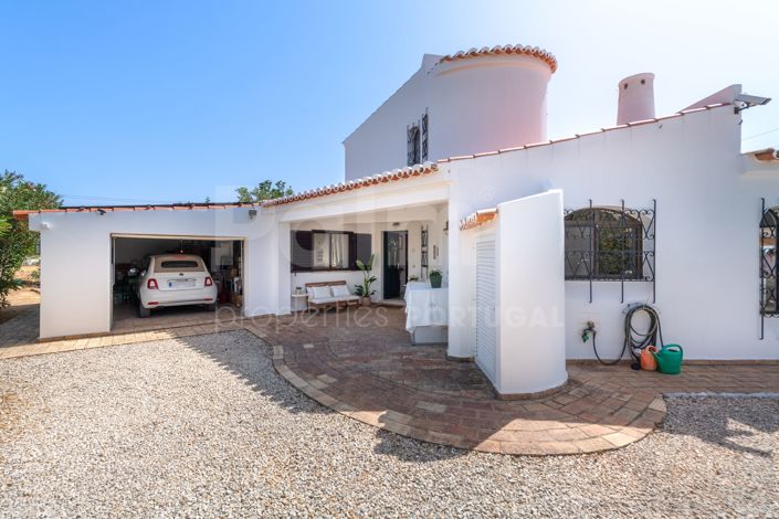 Image No.52-3 Bed Villa for sale
