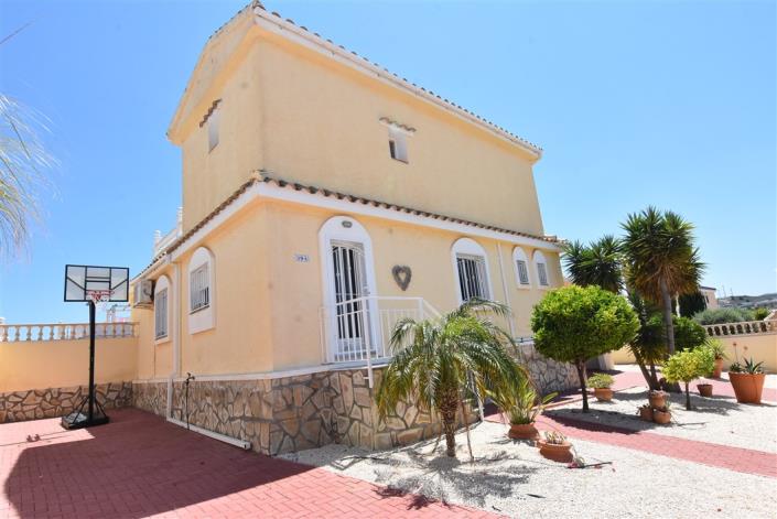 Image No.2-3 Bed House/Villa for sale