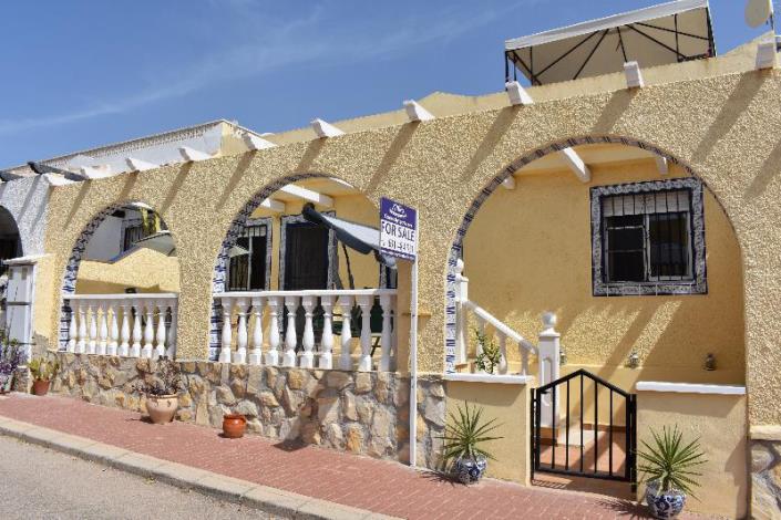 Image No.1-2 Bed House/Villa for sale