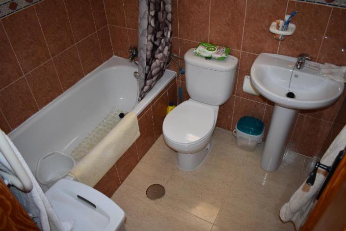 Image No.9-2 Bed House/Villa for sale