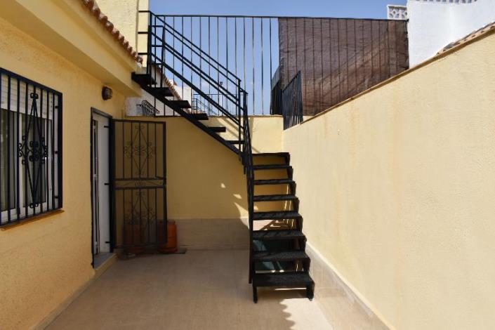 Image No.13-2 Bed House/Villa for sale