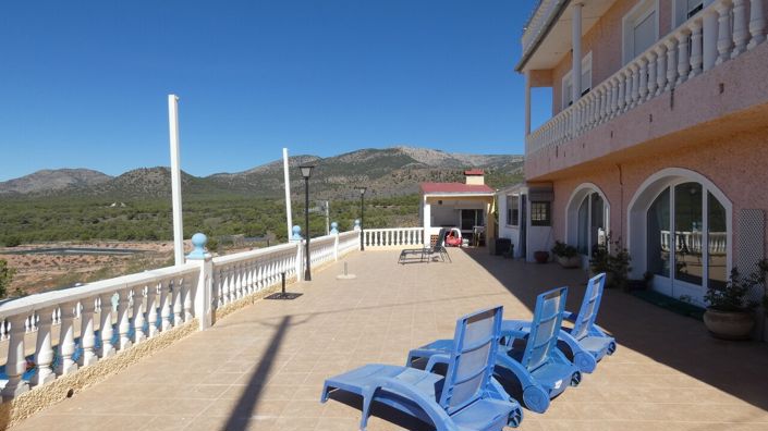 Image No.4-5 Bed Villa for sale