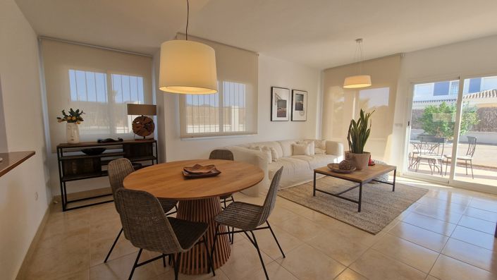 Image No.3-4 Bed Villa for sale