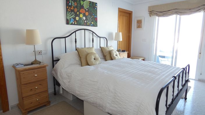 Image No.15-5 Bed Villa for sale