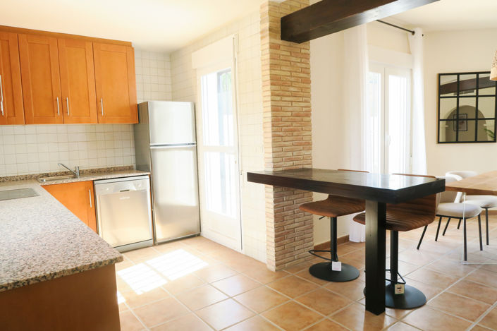 Image No.12-3 Bed Villa for sale