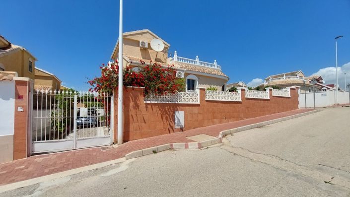 Image No.29-3 Bed Villa for sale