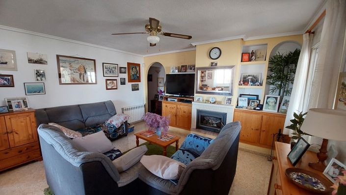 Image No.3-3 Bed Villa for sale