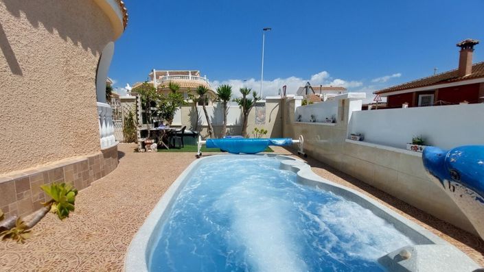 Image No.7-3 Bed Villa for sale