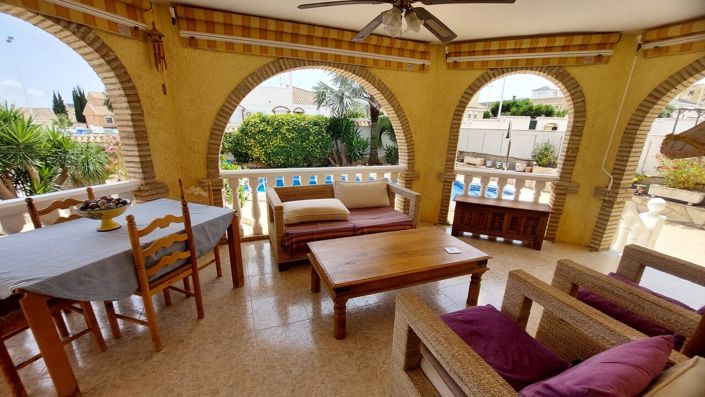 Image No.12-3 Bed Villa for sale