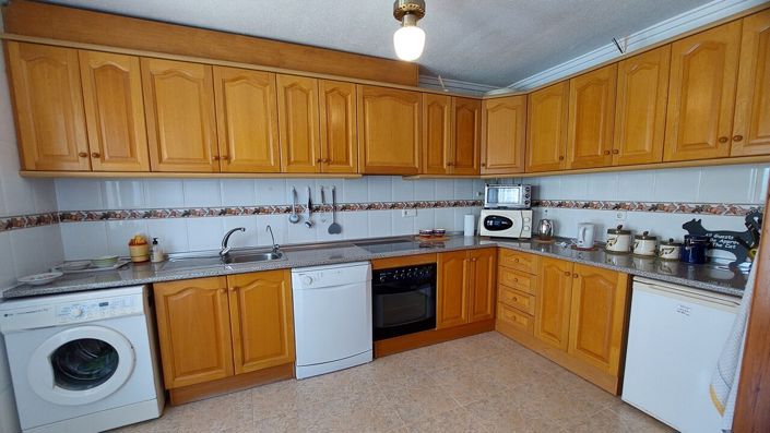 Image No.17-3 Bed Villa for sale