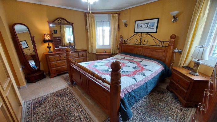 Image No.19-3 Bed Villa for sale