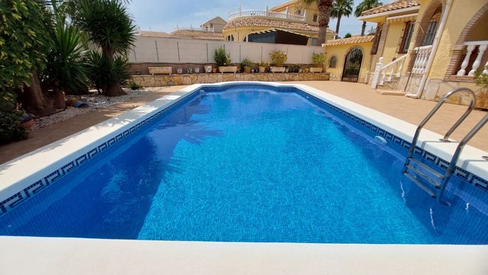 Image No.25-3 Bed Villa for sale