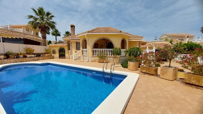 Image No.5-3 Bed Villa for sale