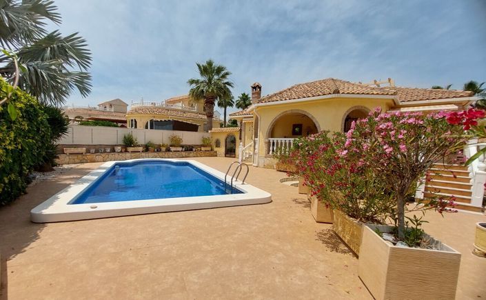 Image No.8-3 Bed Villa for sale