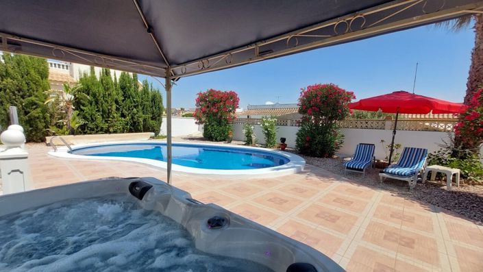 Image No.22-3 Bed Villa for sale