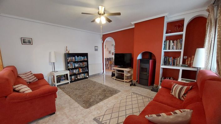 Image No.3-3 Bed Villa for sale