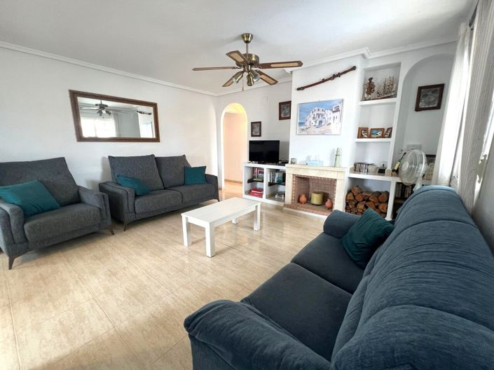 Image No.2-Villa de 3 chambres à vendre à Camposol