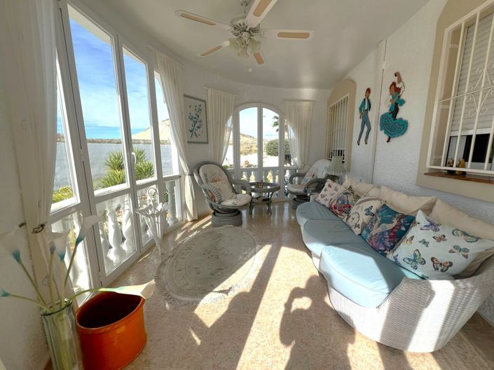 Image No.2-3 Bed Villa for sale