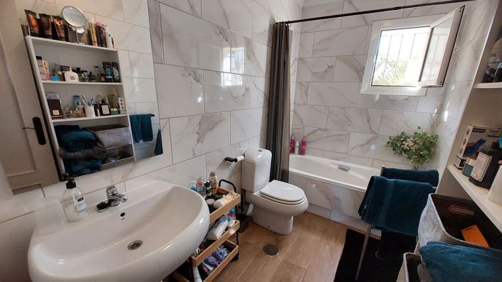 Image No.18-3 Bed Villa for sale