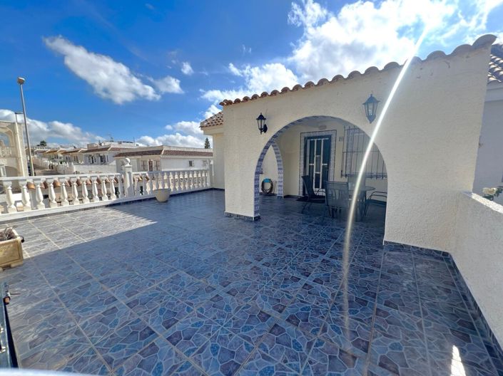 Image No.5-4 Bed Villa for sale