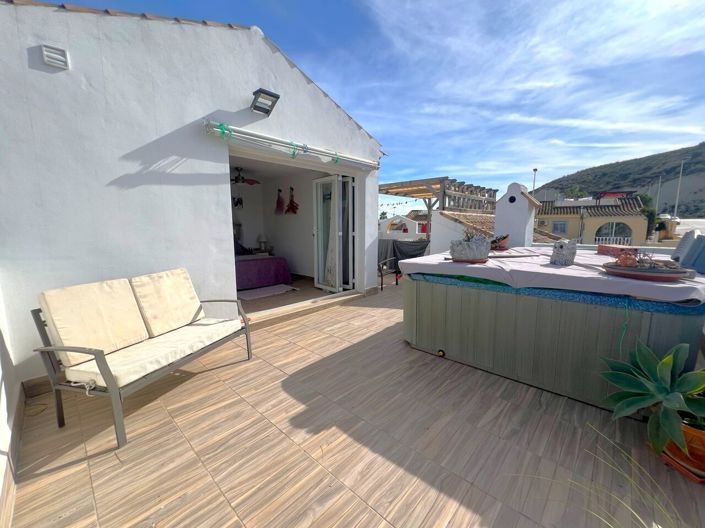 Image No.27-3 Bed Villa for sale