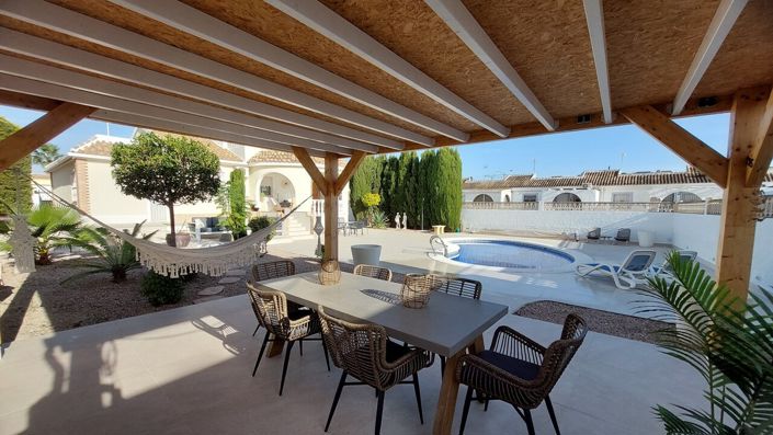 Image No.4-3 Bed Villa for sale