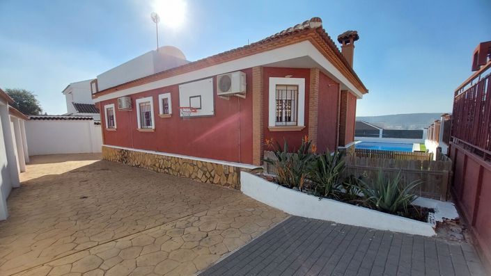 Image No.29-3 Bed Villa for sale