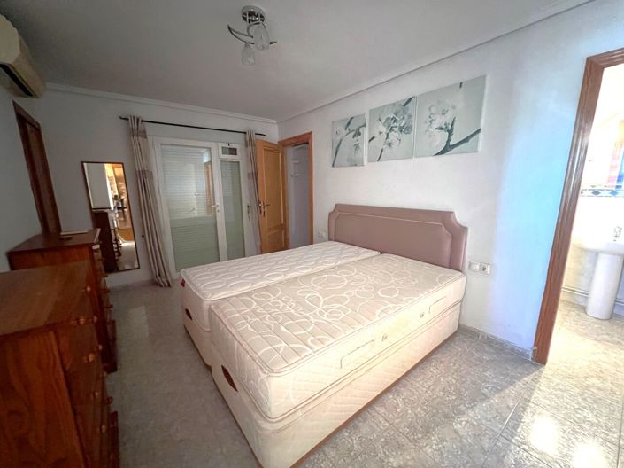 Image No.16-3 Bed Villa for sale