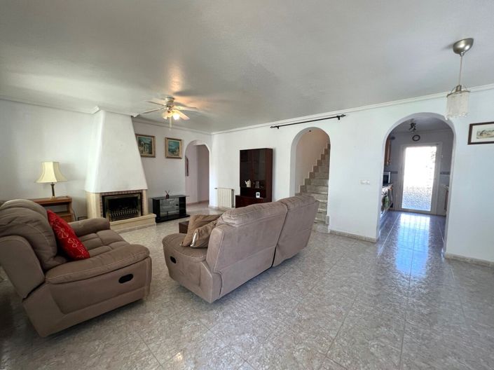 Image No.3-3 Bed Villa for sale
