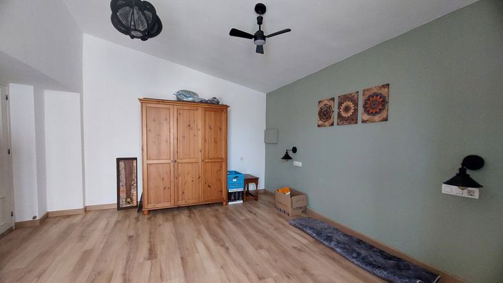 Image No.16-4 Bed Villa for sale