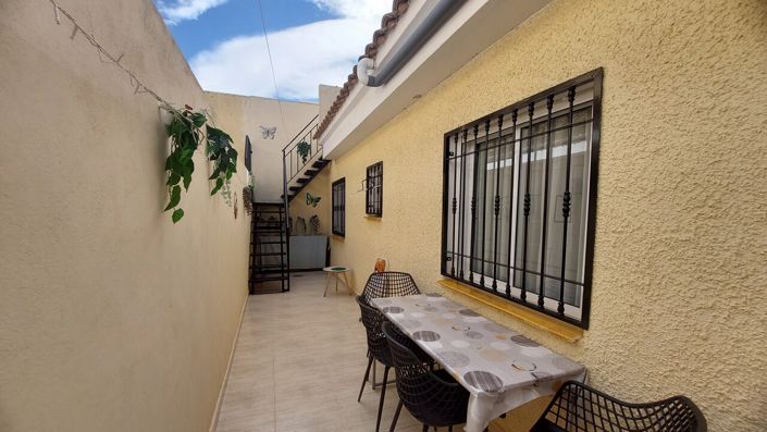 Image No.21-2 Bed Villa for sale