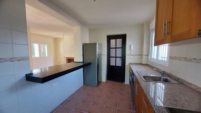 39260-villa-for-sale-in-las-palas-2535104-lar