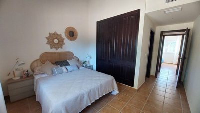 39257-villa-for-sale-in-las-palas-2534983-lar