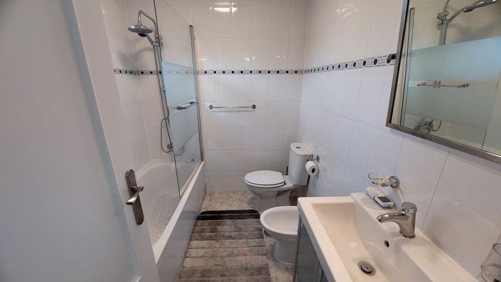 Image No.16-2 Bed Villa for sale