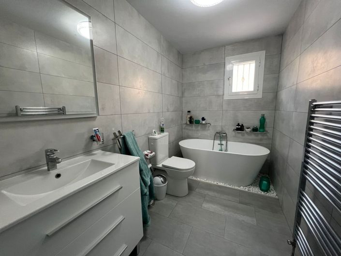 Image No.16-3 Bed Villa for sale